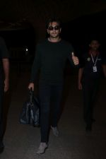 Ranveer Singh Spotted At Airport on 7th Nov 2017 (5)_5a014e036b852.JPG