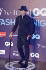 Karan Singh Grover at Van Heusen and GQ Fashion Nights 2017 on 11th Nov 2017  (53)_5a096dd8cb282.JPG