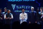 Vidyut Jammwal at Van Heusen and GQ Fashion Nights 2017 on 11th Nov 2017  (282)_5a096f1716a39.JPG