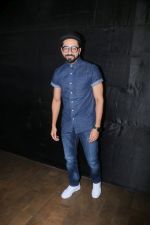 Ayushmann Khurrana at the Special Screening Of An Insignificant Man on 13th Nov 2017 (5)_5a0ac1cb2175f.JPG
