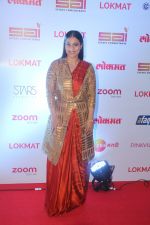Kajol at the Red Carpet Of 2nd Edition Of Lokmat  Maharashtra_s Most Stylish Awards on 14th Nov 2017 (178)_5a0be28e2fa8e.jpg