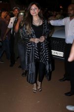 Kanika Kapoor at Bhamla Foundation Host Children_s Day Celebration With Physically Disabled Kids on 14th Nov 2017 (16)_5a0bbe7281a33.JPG