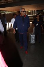 Boney Kapoor Spotted At Airport on 15th Nov 2017 (18)_5a0d026b86cf9.JPG