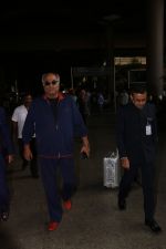 Boney Kapoor Spotted At Airport on 15th Nov 2017 (2)_5a0d0253cae2e.JPG