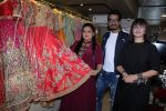 Harsh Limbachiyaa & Bharti Singh Visit Neeta Lulla Store For Wedding Preparations on 15th Nov 2017 (1)_5a0d02741dad6.JPG