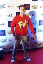 Pulkit Samrat with Fukrey Team At Song Launch Of Film Fukrey Returns Mehbooba on 15th Nov 2017 (299)_5a0d17c845866.JPG