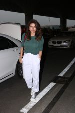 Shama Sikander Spotted At Airport on 17th Nov 2017 (2)_5a0fd241775ab.JPG