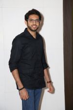 Aditya Thackeray at a party for Ed Sheeran hosted by Farah Khan at her house on 19th Nov 2017 (56)_5a130b082be62.jpg