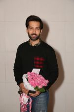 Nakuul Mehta at a party for Ed Sheeran hosted by Farah Khan at her house on 19th Nov 2017 (59)_5a130c48ad2b1.jpg