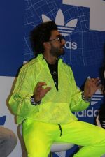 Ranveer Singh at the Launch Of Adidas OFDD Store on 21st Nov 2017 (47)_5a152aae41175.JPG