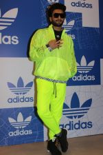 Ranveer Singh at the Launch Of Adidas OFDD Store on 21st Nov 2017 (75)_5a152ac77f010.JPG