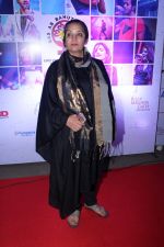 Shabana Azmi at The Red Carpet Of Lalkaar Concert on 21st Nov 2017 (24)_5a152d9276dea.JPG