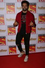Rithvik Dhanjani at the Red Carpet Of SAB TV New Show PARTNERS on 28th Nov 2017 (2)_5a1e3a2b24691.JPG