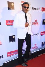 Jackie Shroff at the Red Carpet Of Filmfare Glamour & Style Awards on 1st Dec 2017 (3)_5a2246be64e5b.JPG