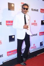 Jackie Shroff at the Red Carpet Of Filmfare Glamour & Style Awards on 1st Dec 2017 (4)_5a2246c02a3fc.JPG