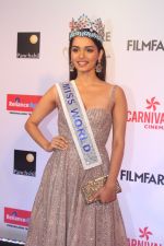 Manushi Chillar at the Red Carpet Of Filmfare Glamour & Style Awards on 1st Dec 2017 (102)_5a224879a522b.JPG