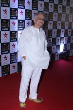 Gulzar at the Red Carpet of Star Screen Awards in Mumbai on 3rd Dec 2017 (109)_5a24ce7040134.JPG