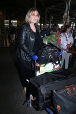 Mia Michaels Spotted At Airport on 8th Dec 2017 (26)_5a2be4cd44d32.JPG