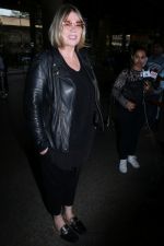 Mia Michaels Spotted At Airport on 8th Dec 2017 (42)_5a2be4e56f853.JPG
