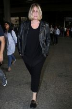 Mia Michaels Spotted At Airport on 8th Dec 2017 (44)_5a2be4e7be6f7.JPG