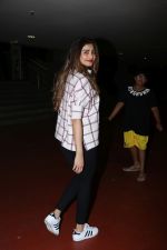 Daisy Shah Spotted At Airport on 16th Dec 2017 (19)_5a35214172ce4.JPG