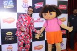 Ranveer Singh at Orange Carpet Of Nickelodeon Kids Choice Awards 2017 on 15th Dc 2017 (1)_5a3523b7dc460.JPG