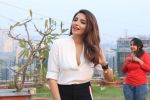 Shama Sikander at Pre Christmas Special Interview on 15th Dec 2017 (23)_5a351482b39f3.JPG