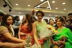 Catherine Tresa, Mehareen, Shalini Pandey launch KLM Fashion Mall at Vizag on 25th Dec 2017 (132)_5a41e1e023e84.jpg
