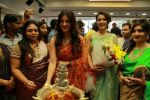 Catherine Tresa, Mehareen, Shalini Pandey launch KLM Fashion Mall at Vizag on 25th Dec 2017 (85)_5a41e17f6e022.jpg