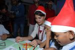 Jacqueline Fernandez Celebrate Christmas With Rpg Foundation Children _Pehlay Akshar_ Initiative on 25th Dec 2017 (15)_5a41ea499d071.jpg