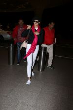 Jacqueline Fernandez Spotted At Airport on 25th Dec 2017(20)_5a41f33478118.JPG