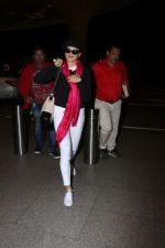 Jacqueline Fernandez Spotted At Airport on 25th Dec 2017(21)_5a41f33684137.JPG
