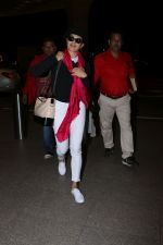 Jacqueline Fernandez Spotted At Airport on 25th Dec 2017(25)_5a41f33e46214.JPG