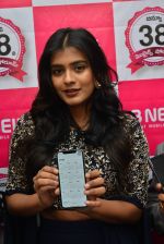Heba Patel launch B New Mobile store at Chirala on 31st Dec 2017 (45)_5a4b27d0504b2.JPG