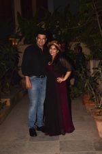 Vidya Balan, Siddharth Roy Kapoor at Vidya Balan Host Birthday Party With Family on 1st Jan 2018 (53)_5a4b2c68a236b.jpg