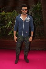 Manish Paul at the Launch Of Missmalini_s First Ever Book To The Moon on 14th JAn 2018 (59)_5a5cb3396354e.jpg