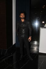 Gaurav Chopra at the Launch Of Dabboo Ratnani Calendar 2018 on 17th Jan 2018 (179)_5a60479eb8799.jpg