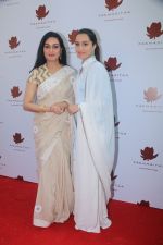 Shraddha Kapoor, Padmini Kolhapure at the Special Event Of Padmasitaa,A Clothing Line Of Padmini Kolhapure And Sita Talwalkar in Riviera Garden on 25th Jan 2018 (24)_5a6ad60c3f02a.jpg