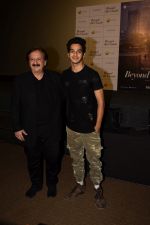 Majid Majidi, Ishaan Khatter at the Trailer launch of film Beyond the Clouds on 29th Jan 2018 (4)_5a6ff213c2b3f.jpg