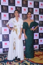 Shilpa Shetty, Esha Gupta at the Brand Vision Summit in ITC Grand Maratha on 30th Jan 2018 (21)_5a715ca451968.jpg