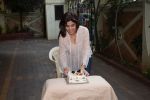 Shamita Shetty celebrates her birthday with cake cutting at her residence in Mumbai on 2nd Feb 2018 (9)_5a7807fe45e18.JPG