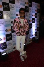 Ranveer Singh at the Launch of Makeup Academy & School of photography on 7th Feb 2018 (8)_5a7c0ca9418c3.JPG