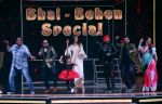 Daler Mehndi, Mika Singh On The Sets Of Reality Show Super Dancer 2 on 12th Feb 2018 (12)_5a82e6c53feea.JPG