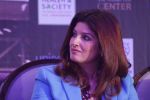 Twinkle Khanna share stage with Victor Orozco World Bank on 14th Feb 2018 (8)_5a859a32a7d70.jpg