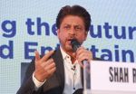 Shahrukh Khan attends the Media shaping the future & entertainment in Magnetic Maharshtra in bkc Mumbai on 20th Feb 2018 (20)_5a8d36033f17a.jpg