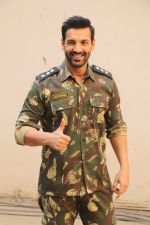 John Abraham during the promotional shoot for the film Parmanu at Mehboob studio, Bandra (21)_5a9835a8d349e.JPG