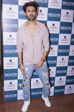 Kartik Aaryan On Cover Page Of Health & Nutrition Magazine on 8th March 2018 (6)_5aa22add52db7.JPG