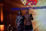 Sonali Bendre, Shreyas Talpade at the Opening Ceremony Of T20 Mumbai Cricket League on 10th March 2018 (10)_5aa51b8e6db34.jpg