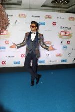 Ranveer Singh at Hello Hall of Fame Awards in st regis in mumbai on 12th March 2018 (53)_5aa77510f0e6b.JPG