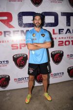 Dino Morea at Roots Premiere League Spring Season 2018 For Amateur Football In India on 14th March 2018 (133)_5aaa1332e89a8.jpg